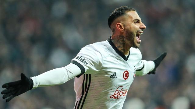 Beşiktaş'ın Portekizli yıldızı Quaresma'dan yönetime mesaj! "Telefon numaram var, dönebilirim" 640xauto