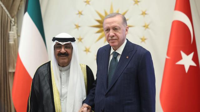 Cumhurbaşkanı Erdoğan, Kuveyt Emiri es-Sabah ile görüştü! İki ülke arasında 6 anlaşma imzalandı