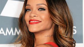 Rihanna'nın Yıllar İçindeki Saç Değişimi