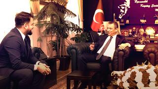 Taha Hüseyin Karagöz tepkisi! Önce Özgür Özel ile görüştü… Çok sert yorumlar: ‘Trol ve hain’ benzetmesi