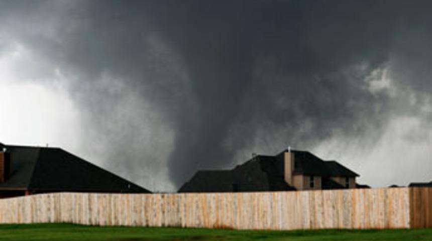 ABD'yi yine hortum vurdu: 9 &ouml;l&uuml;