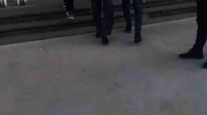 Kuşadası’nda aranan şüpheli yakalandı