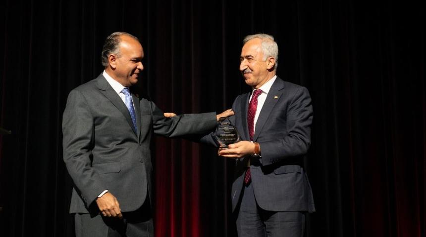 Türkiye Hemofili Derneğine "Dünya Hemofili Federasyonu 2024 Başkanlık Ödülü" verildi