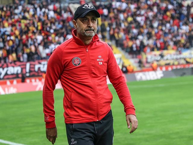 Tolunay Kafkas'tan olay yaratan ifadeler! ''Bazı anlama özürlüler var, onlara da çok sinirleniyorum''