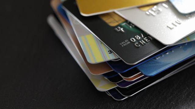 323 bin kişi kredi kartı borcu nedeniyle takibe düştü