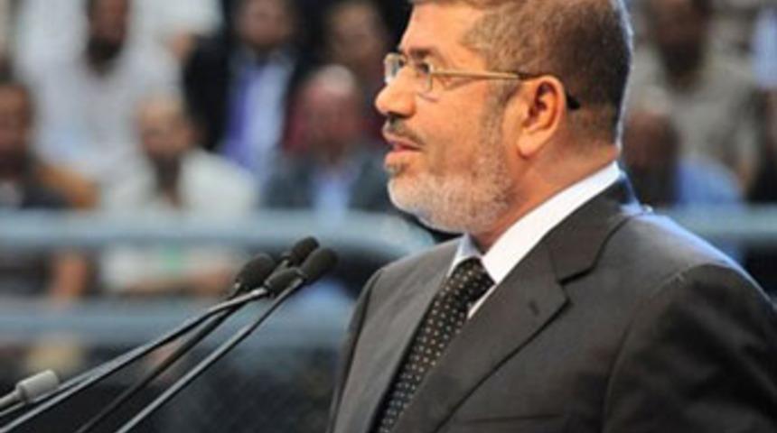 Mursi'den özeleştiri ve çağrı