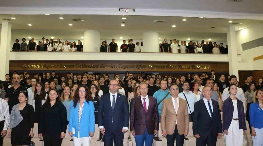 İzmir’de TÜBİTAK Bilim Projelerinin tanıtım toplantısı düzenlendi
