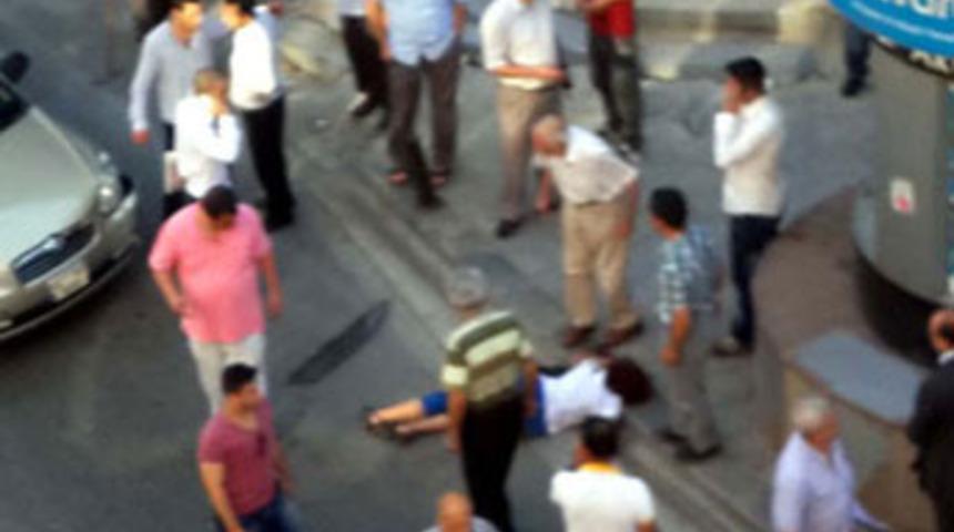 Otomobil &ccedil;arptı, hırsız &ccedil;aldı