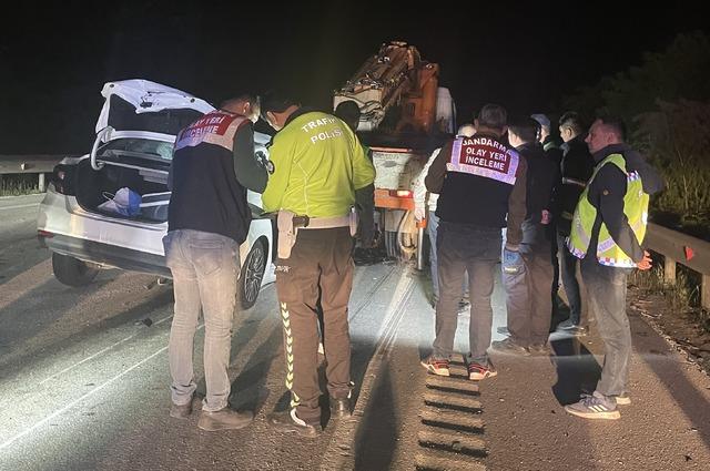 Amasya’da vince arkadan çarpan otomobilin sürücüsü öldü