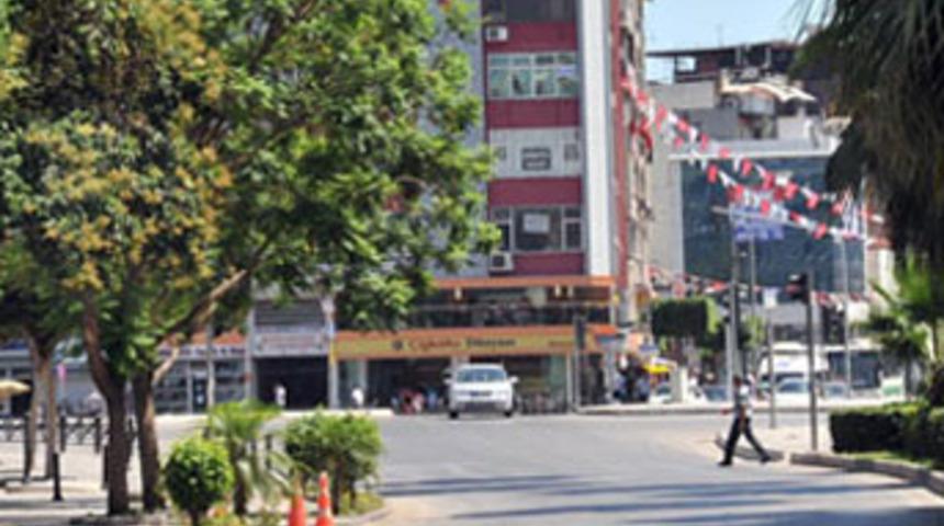 Adana hayalet kente döndü