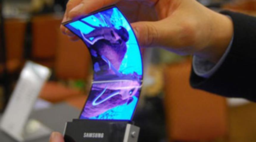 Note 3’e büküleblir AMOLED ekran