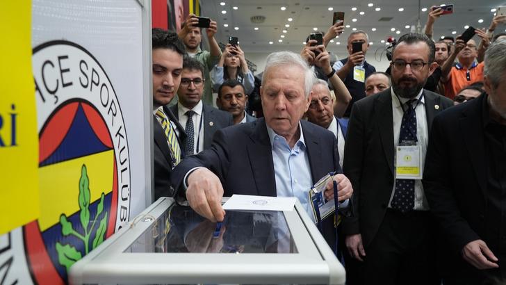 Fenerbahçe taraftarı bu haberle çok heyecanlandı! Aziz Yıldırım'dan adaylık hamlesi, talimatı verdi 18780716-728xauto