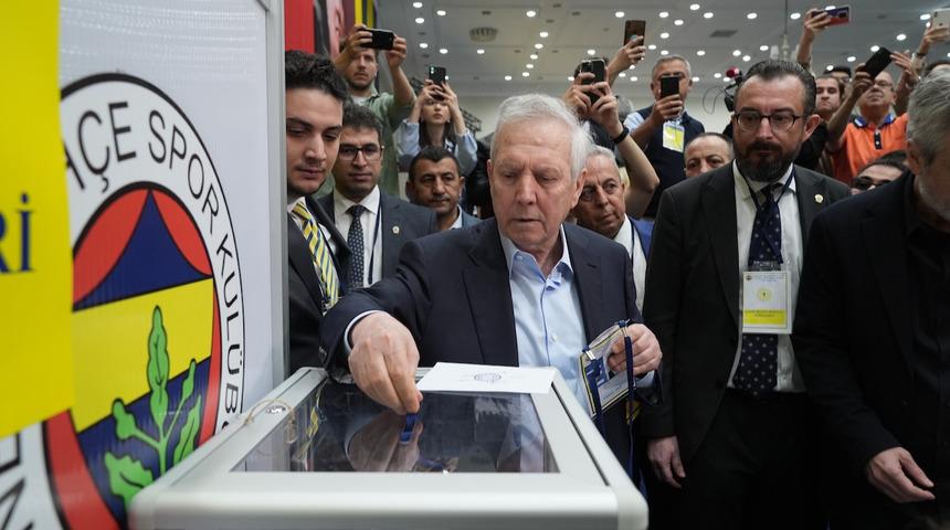 Fenerbahçe taraftarı bu haberle çok heyecanlandı! Aziz Yıldırım'dan adaylık hamlesi, talimatı verdi
