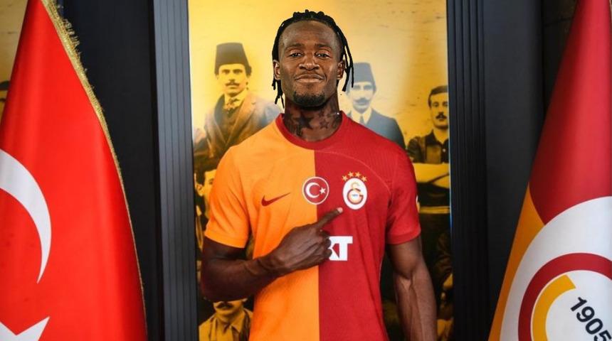 Galatasaray Batshuayi ile anlaşma sağladı! Fenerbahçe'ye tarihi transfer çalımı