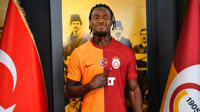 galatasarayda-batshuayi-iddiasi-8ssz