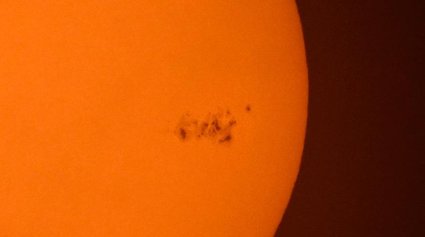 Kuzey yarım kürede şiddetli 3 gün sürecek şiddetli jeomanyetik fırtına! NASA Güneş'teki büyük patlamanın fotoğrafı paylaştı