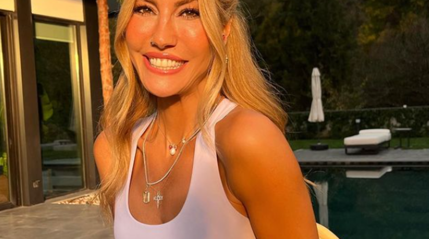 Buz dolu fıçıya girdi, karanlık inzivaya çekildi! Bunlar yetmedi... Çağla Şıkel şimdi de kendini kulübeye kapattı 