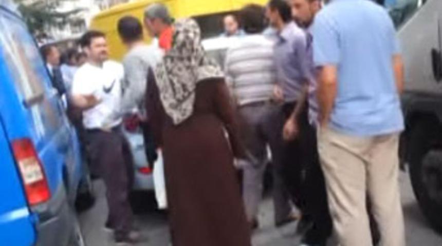 Sopalı kavga kamerada