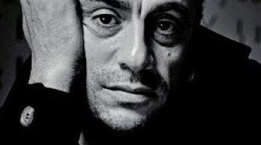 Kutluğ Ataman: T&uuml;rkiye'de cin şişeden &ccedil;ıktı