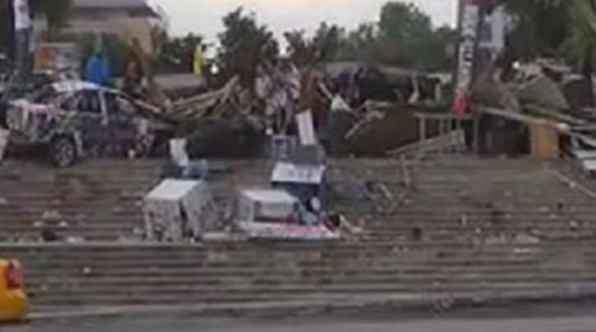 Taksim g&uuml;ne sakin başladı