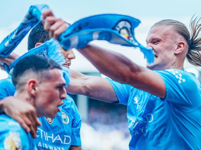 İşte Premier Lig bu! Liverpool'un işini bitirdiler ve liderliğe oturdular!