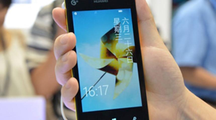 Huawei Ascend W2 duyuruldu