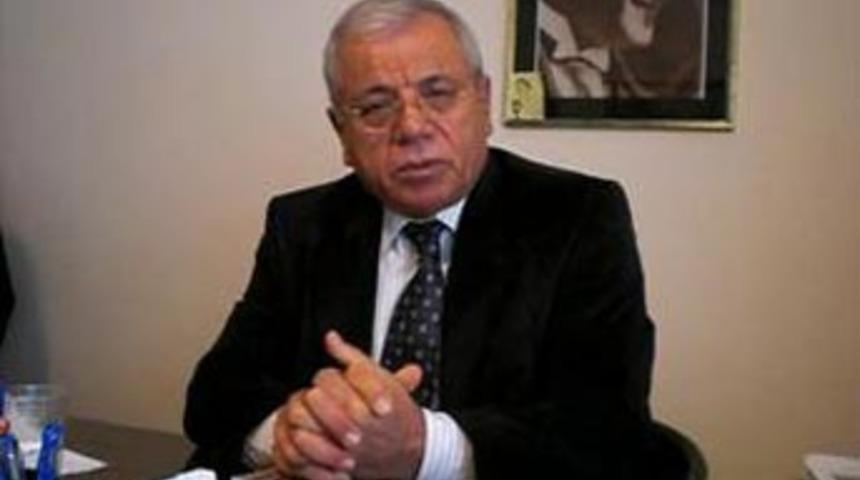 Eski CHP'li milletvekili havuzda &ouml;l&uuml; bulundu