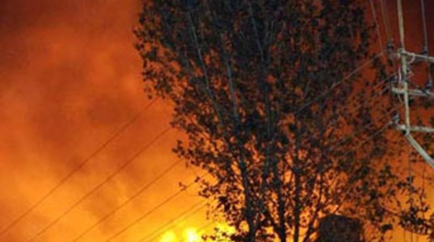 PKK yandaşları şehit imamın evini yaktı