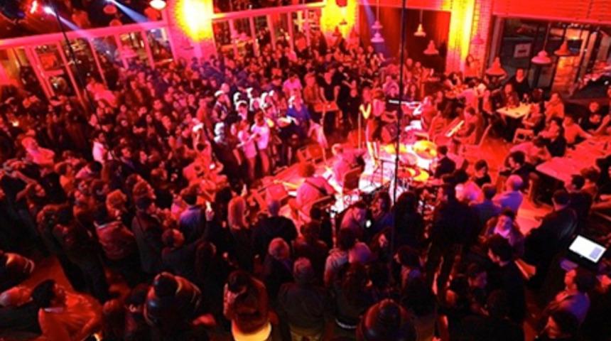 Hayal Kahvesi Atakent'te M&uuml;zik Ş&ouml;leni