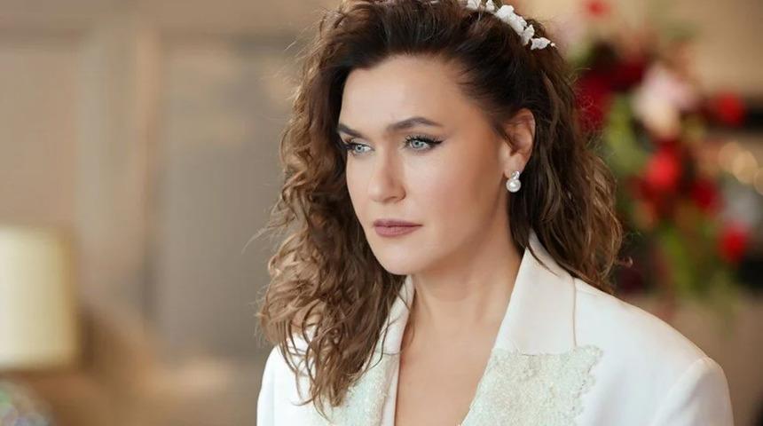 Yan Oda ekibi Şevval Sam'ı izlemeye gitti! Tarzı yine olay oldu