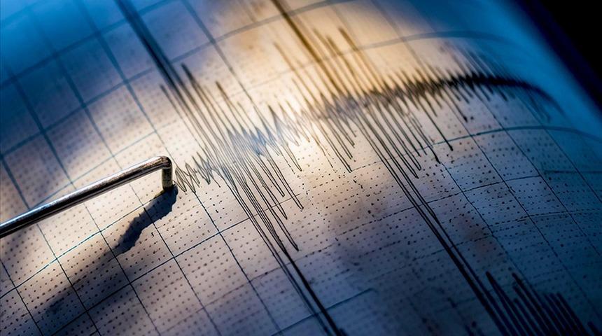 Son dakika | İstanbul açıklarında deprem! Çevre iller de sallandı: AFAD'dan açıklama geldi