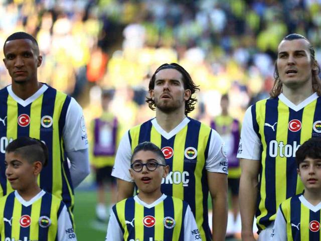 Fenerbahçe'ye Galatasaray maçı öncesi kötü haber! Becao, gördüğü sarı kart nedeniyle cezalı duruma düştü