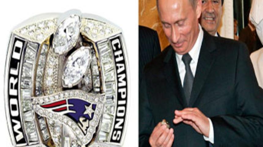 Putin, 15 bin dolarlık y&uuml;z&uuml;ğ&uuml; cebine attı