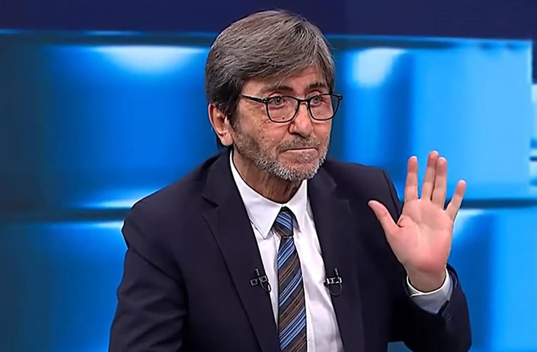 Rıdvan Dilmen Galatasaray kazanınca canlı yayında izleyenlere seslendi! "Fenerbah&ccedil;e derbiyi kazansa bile..."
