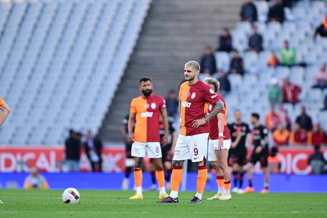 AA-20240512-34544039-34544032-VAVACARS_FATIH_KARAGUMRUK_GALATASARAY