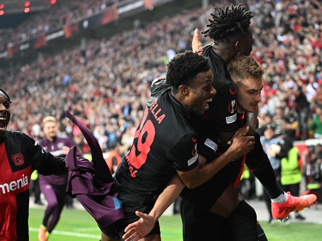 Bayer Leverkusen, yenilmezlik rekorunu 50 maça çıkardı