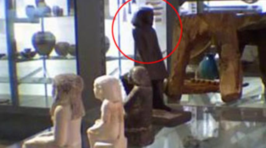 3800 yıllık mumya heykeli canlandı!