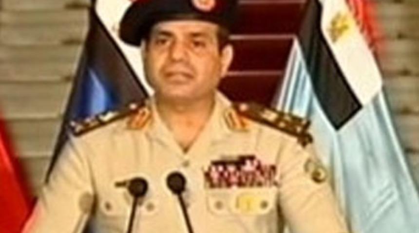 Mısır'da Mursi devrildi!