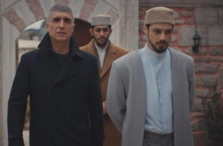 Mert Yazıcıoğlu'ndan &Ouml;zcan Deniz yorumu olay oldu! "10 sene &ouml;nce..."