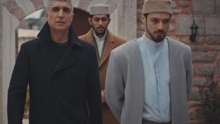 Mert Yazıcıoğlu'ndan Özcan Deniz yorumu olay oldu! 10 sene önce...