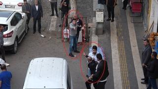 Akrabalar birbirine girdi, ortalık savaş alanına döndü! Bıçaklı, tabureli kavganın nedeni şaşkına çevirdi