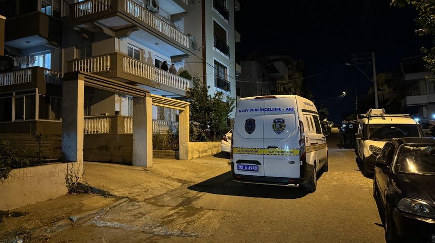 GÜNCELLEME - İzmir'de silahlı kavgada 1 kişi ağır yaralandı