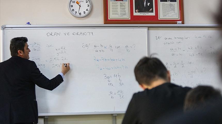 Öğretmen atamalarında yeni gelişme! KPPS puanını nasıl hesaplanacağı Resmi Gazete'de yayımlandı