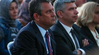 Özgür Özel'den cumhurbaşkanı adaylığı için ters köşe! Ayşe Ünlüce'nin ismini verdi: Neden kadın olmasın!