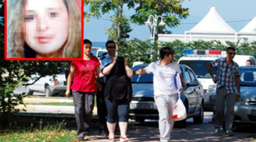 Babasını öldürüp, kocasıyla parçaladı