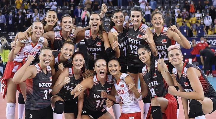 FIVB Milletler Ligi'nde mücadele edecek olan Filenin Sultanları'nda kadro açıklandı. Antalya'da oynanacak olan ilk hafta maçları 14-19 Mayıs tarihlerinde yapılacak. 18792392-728xauto