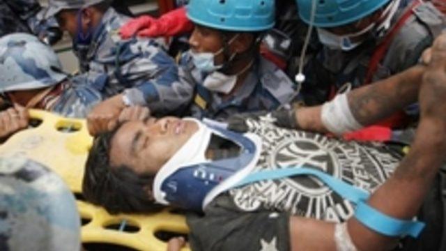 Nepalli çocuk 'paket paket tereyağı yiyerek' hayatta kaldı