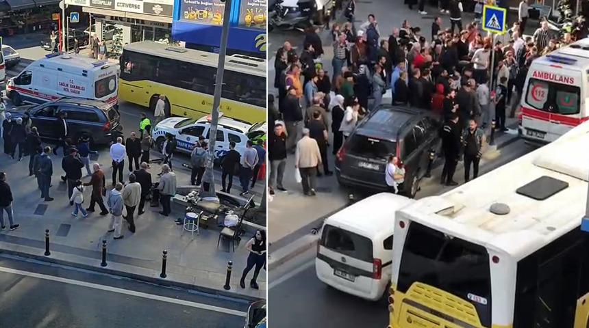 İstanbul'da korku dolu anlar! Birden kaldırıma çıkan otomobil yayaların arasına daldı: Yaralılar var