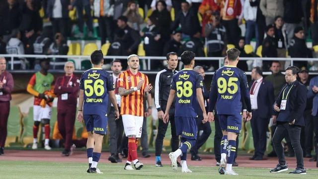 Süper Kupa maçında sahadan çekilen Fenerbahçe'ye hükmen yenilgi ve 4 milyon TL para cezası
