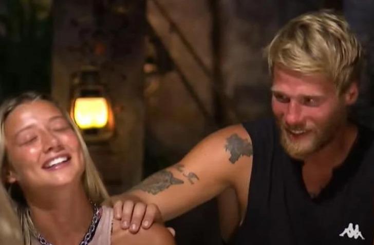Survivor Aleyna ve Yunus Emre daha fazla dayanamadı! İ&ccedil;ini d&ouml;kt&uuml;